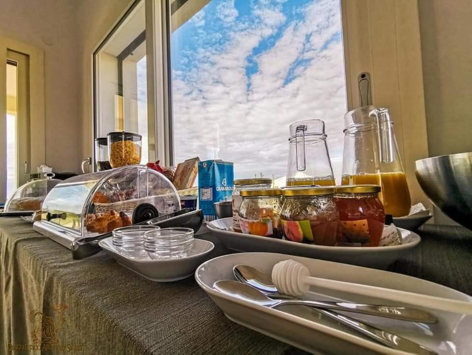 Couette-café L'eden Di Capo Bianco